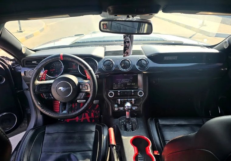 Ford Mustang GT - Image 7