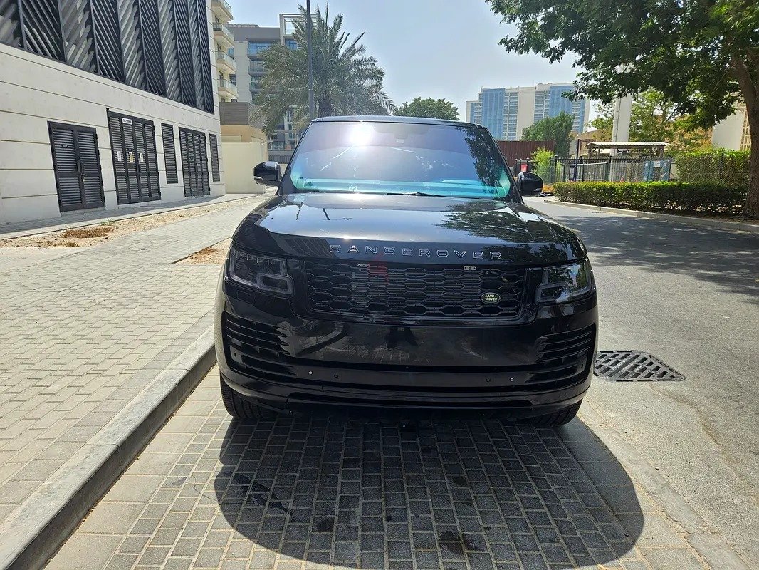 VIP Seats Range Rover Autobiography - Image 3