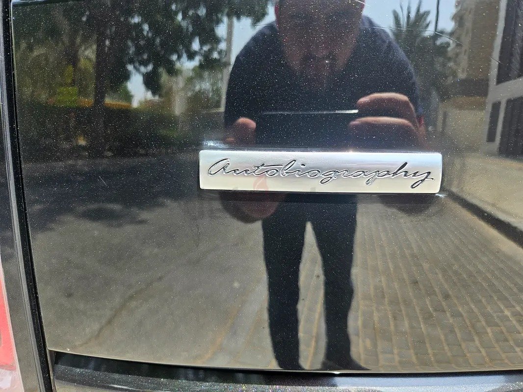 VIP Seats Range Rover Autobiography - Image 6