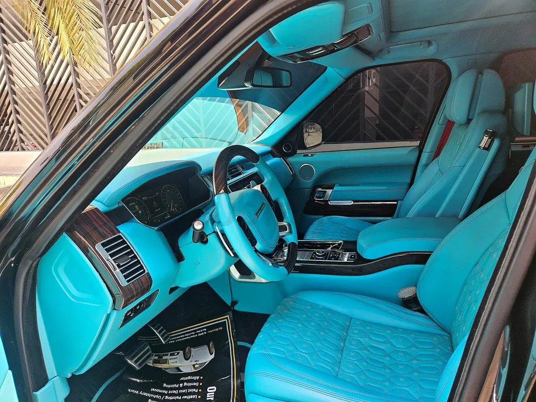 VIP Seats Range Rover Autobiography - Image 7